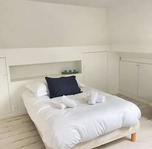 Apartment Les Murmures Des Toits - Hypercentre - Garage Prive *