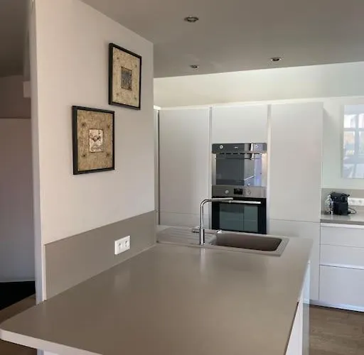 Apartment Les Murmures Des Toits - Hypercentre - Garage Prive